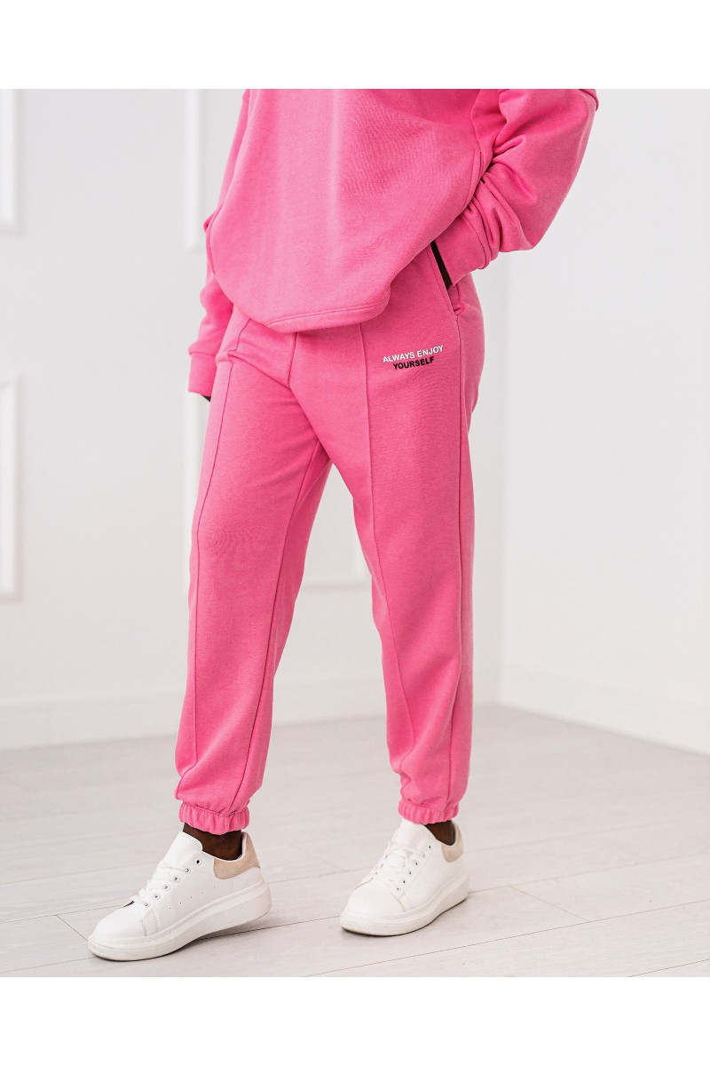 Tracksuit For Meself - rožinis