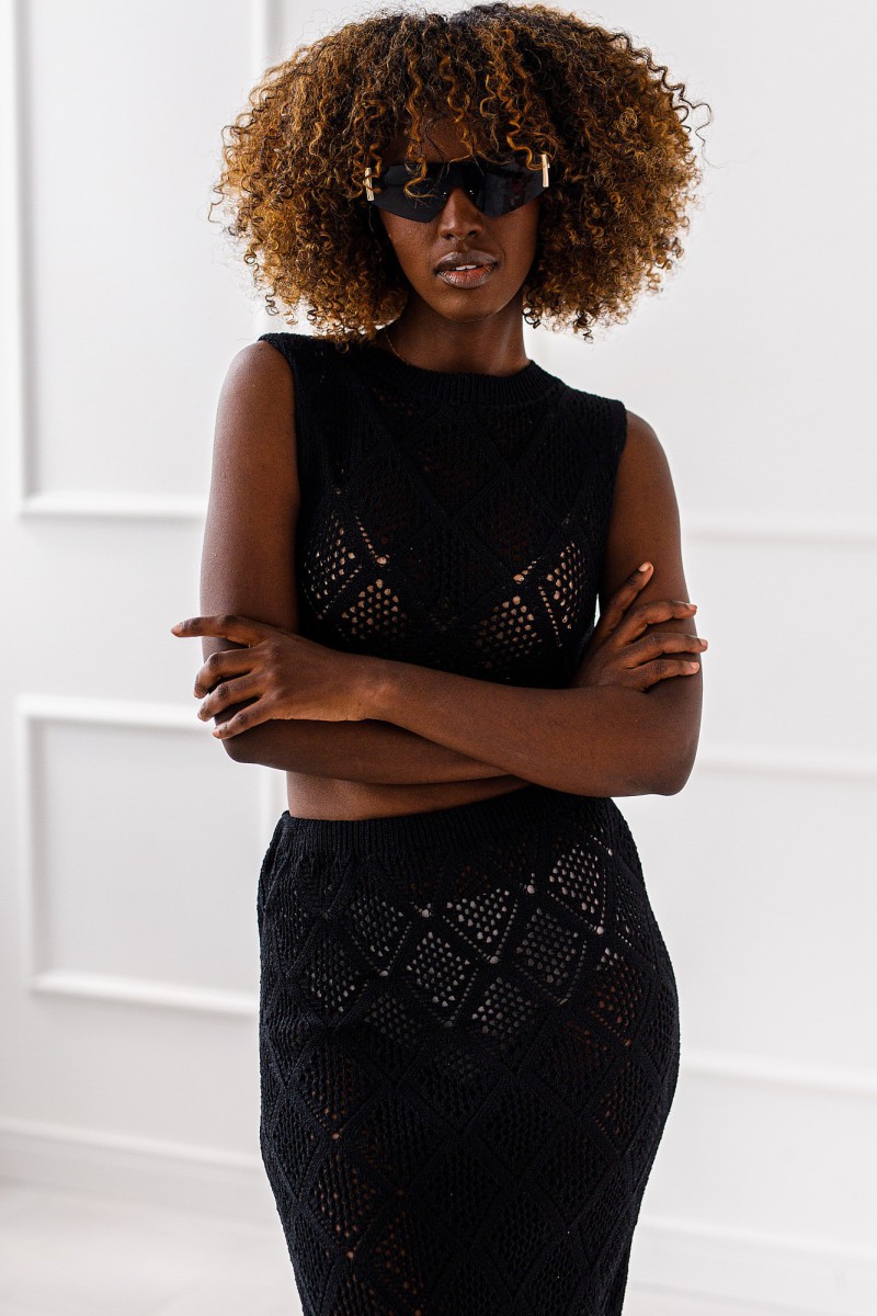 Ariel - black
