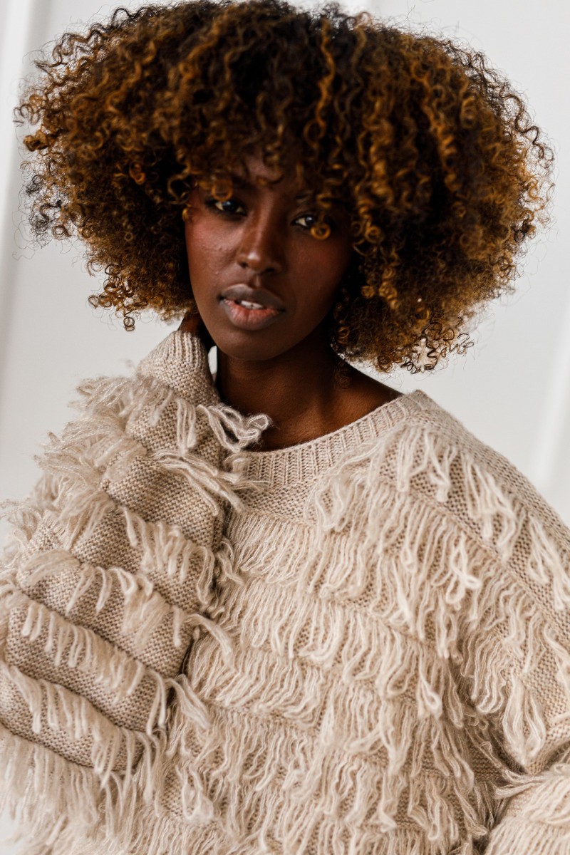 Sweter Shadow Flow - beżowy