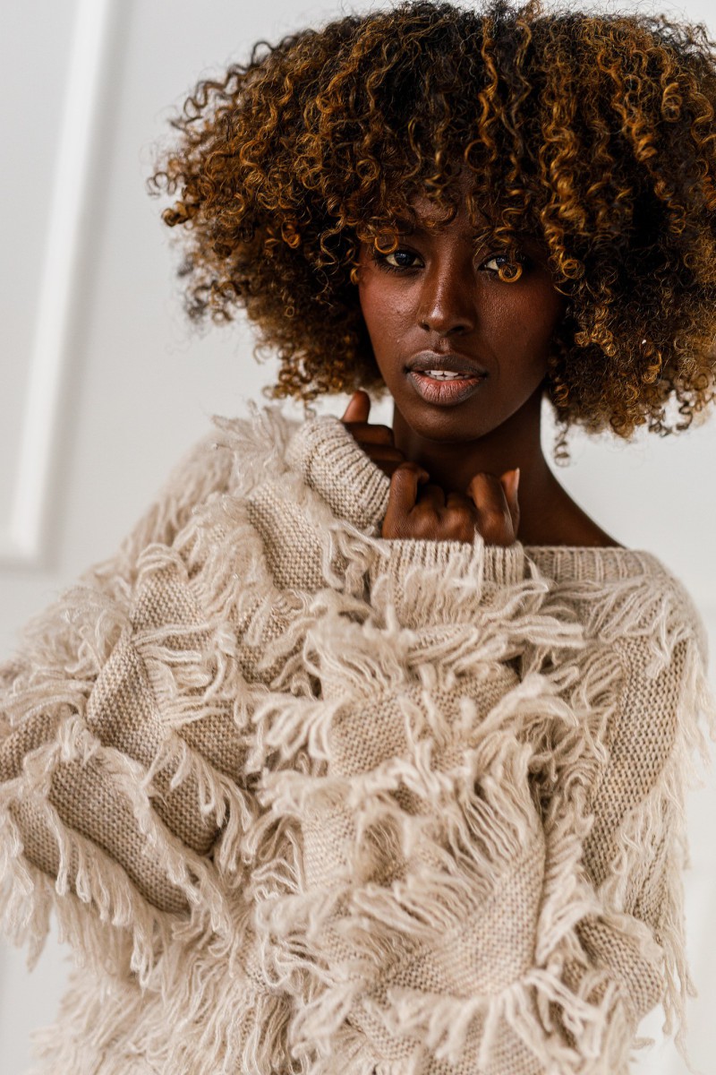 Sweter Shadow Flow - beżowy